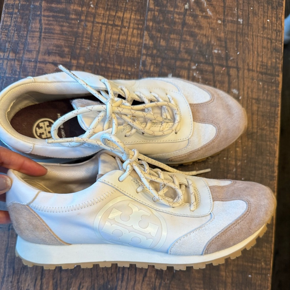 Tory Burch Men's White and Beige Suede-Trim Sneakers size 7.5